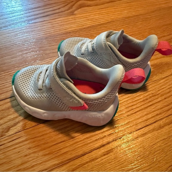 All in Motion Kids Gray, Green and Pink Sneakers. Toddler size‎ 5. - Picture 7 of 8